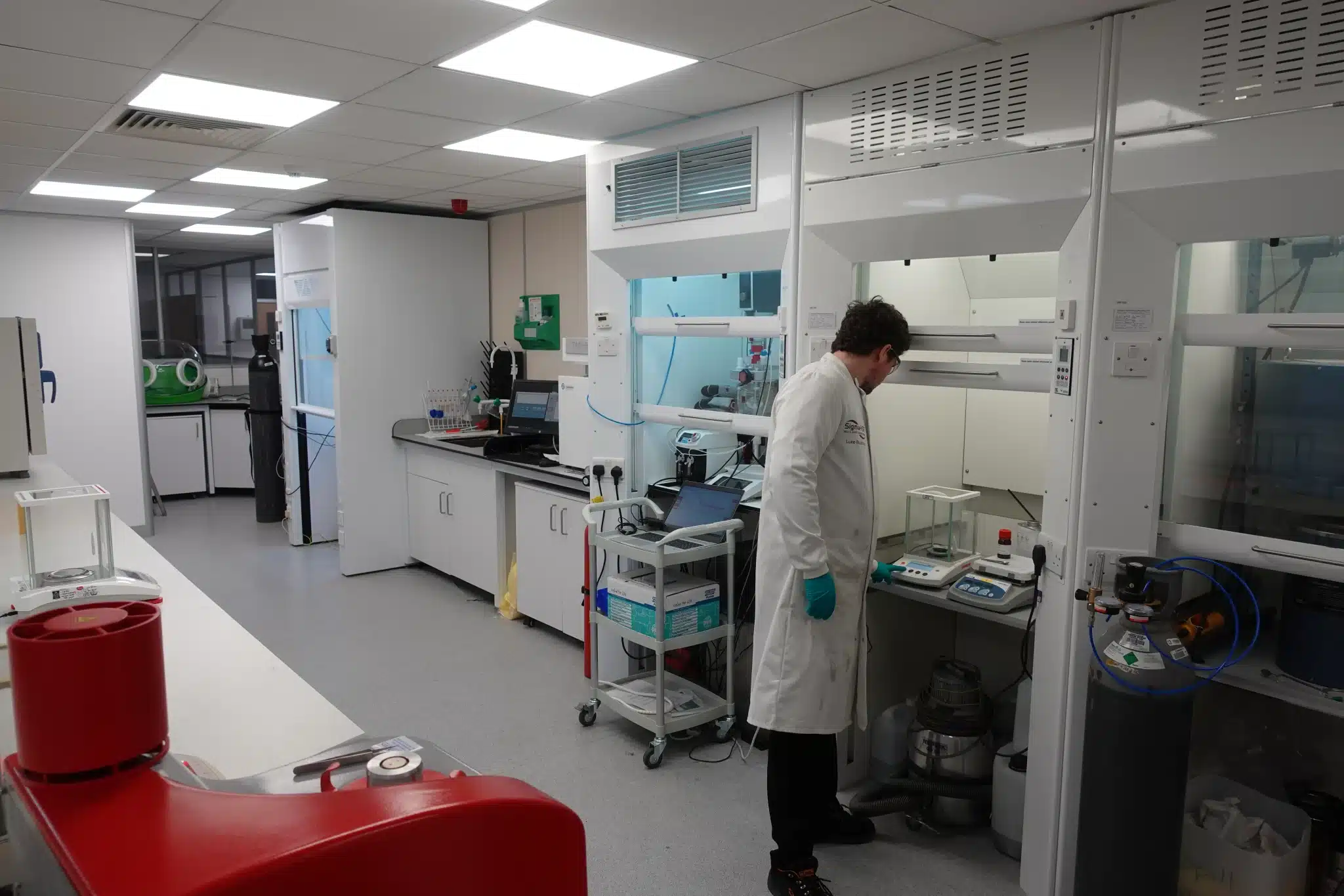 CDMO and pharmaceutical R&D safety assessments chemical-reaction-hazard-laboratory-assistant